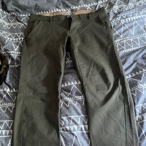 Mens green khakis